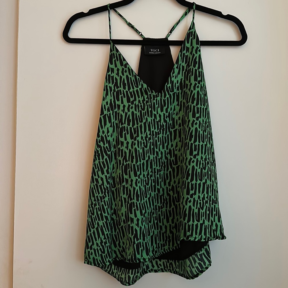 Vici green and black flowy top